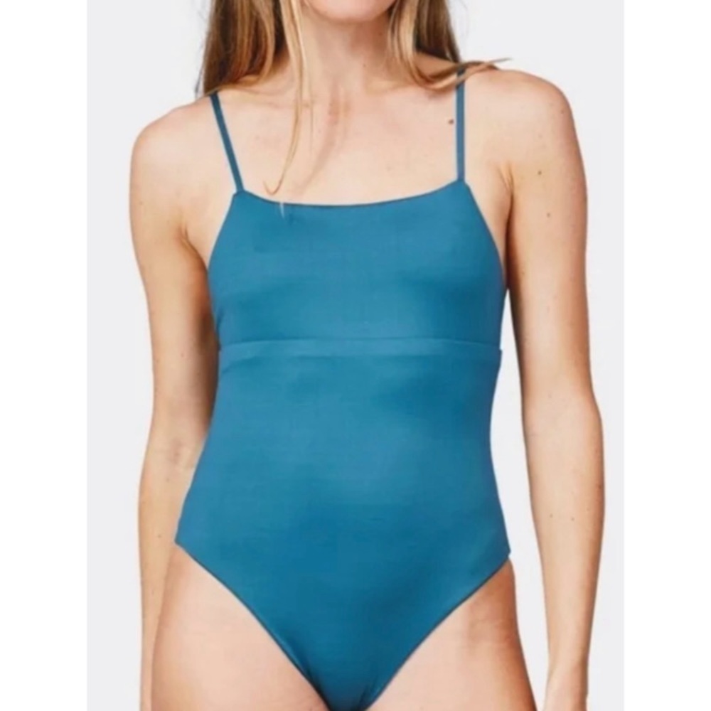 NEW PATAGONIA Sunrise Slider One-Piece Swimsuit in Wavy Blue